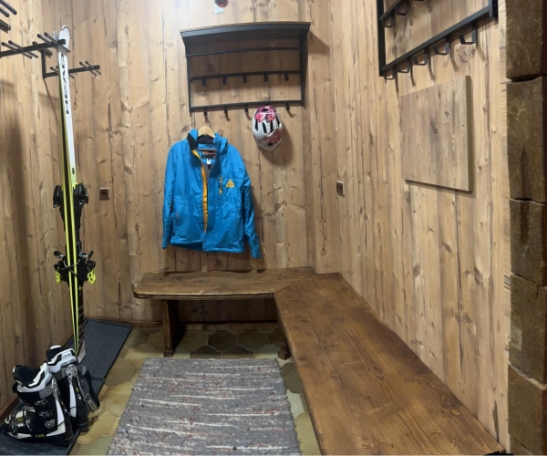 garderobe_almst_berl-min.jpg