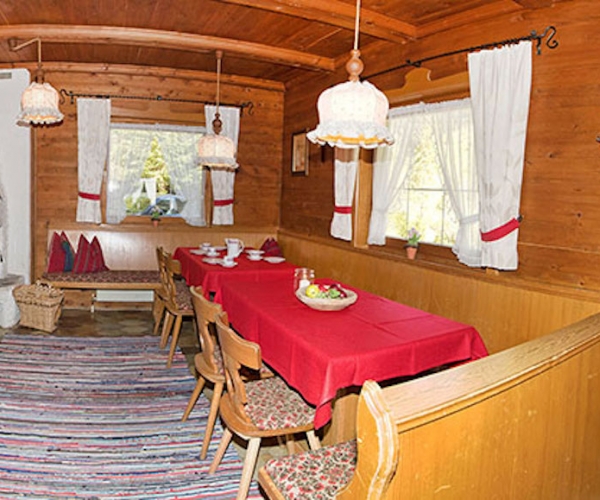Panorama2_Almstueberl.jpg
